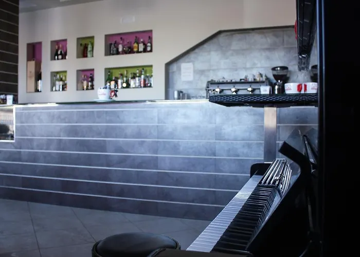 Alojamento de Acomodação e Pequeno-almoço Otto&mezzo Eboli