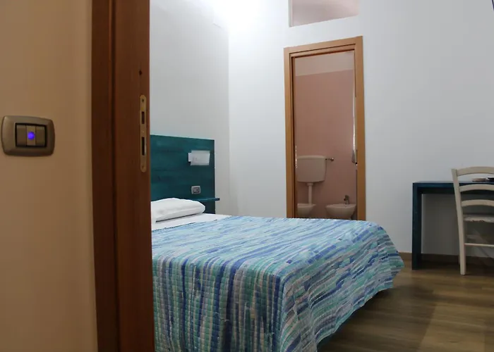 Otto&mezzo Alojamento de Acomodação e Pequeno-almoço Eboli