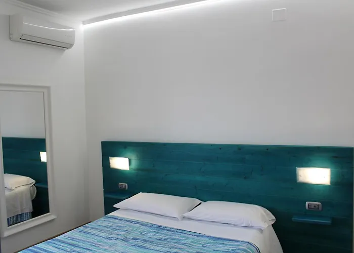 Alojamento de Acomodação e Pequeno-almoço Otto&mezzo Eboli