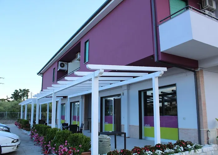 Alojamento de Acomodação e Pequeno-almoço Otto&mezzo